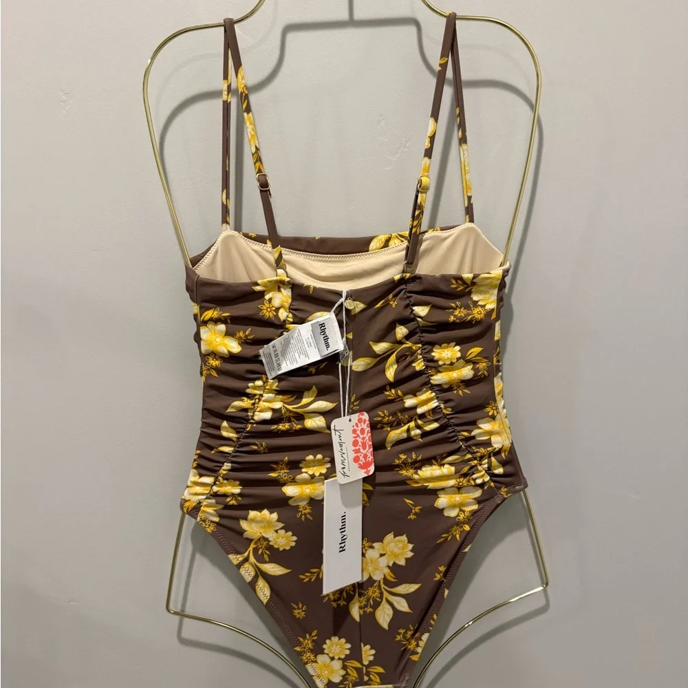 💋NWT💋 Free People Floral Scrunched One Piece‎ Swimwear (BH001)